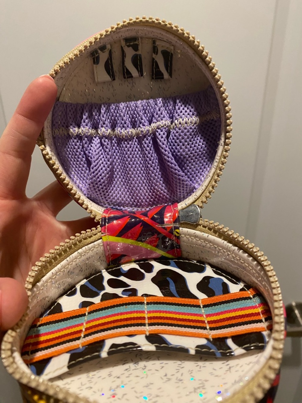 Consuela Travel Jewelry Case - Limited Edition - Noted Flaws in Description - Picture 5 of 11